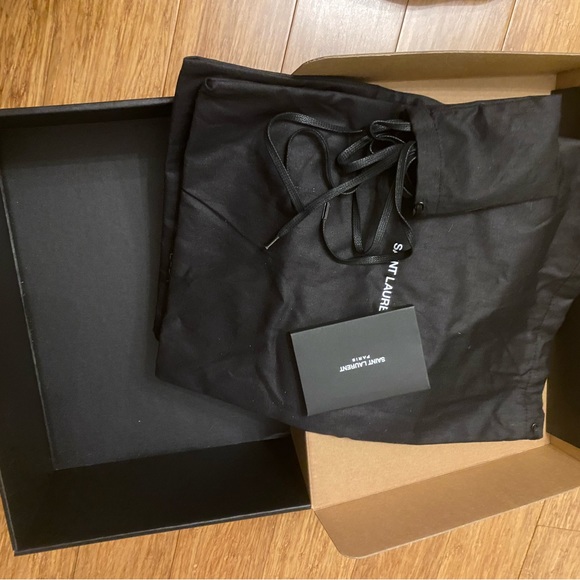 EUC YSL Saint Laurent distressed look runners - Picture 7 of 7